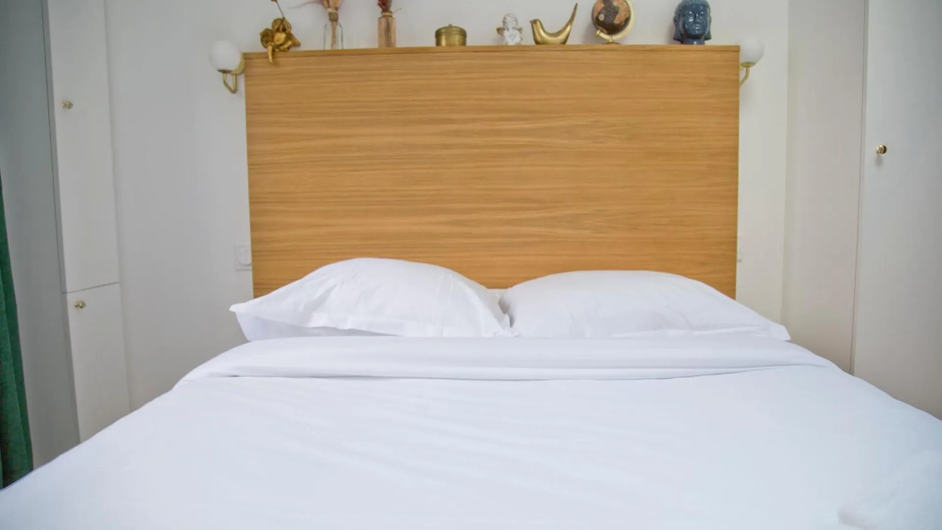 Perfect Modern Apt Saint Germain - Prince 1 Paris 0*,  France